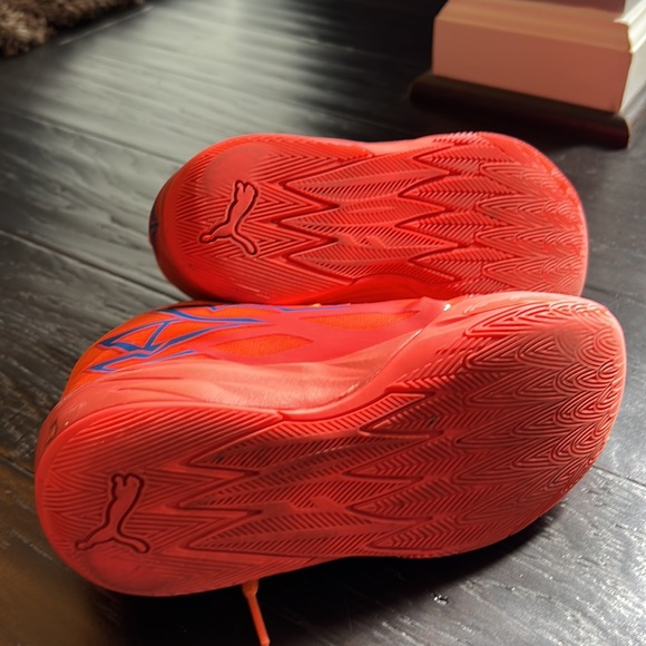 SOLD - Mb.02 X Supernova Basketball Sneakers - Picture 5 of 5